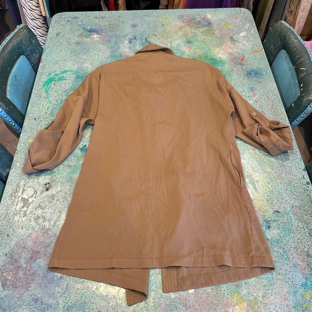 Neutral Jacket - Picture 3 of 4